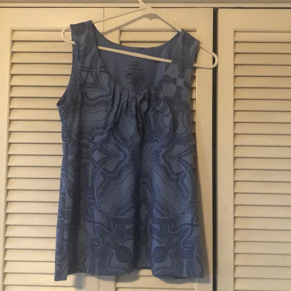 Women’s shirt